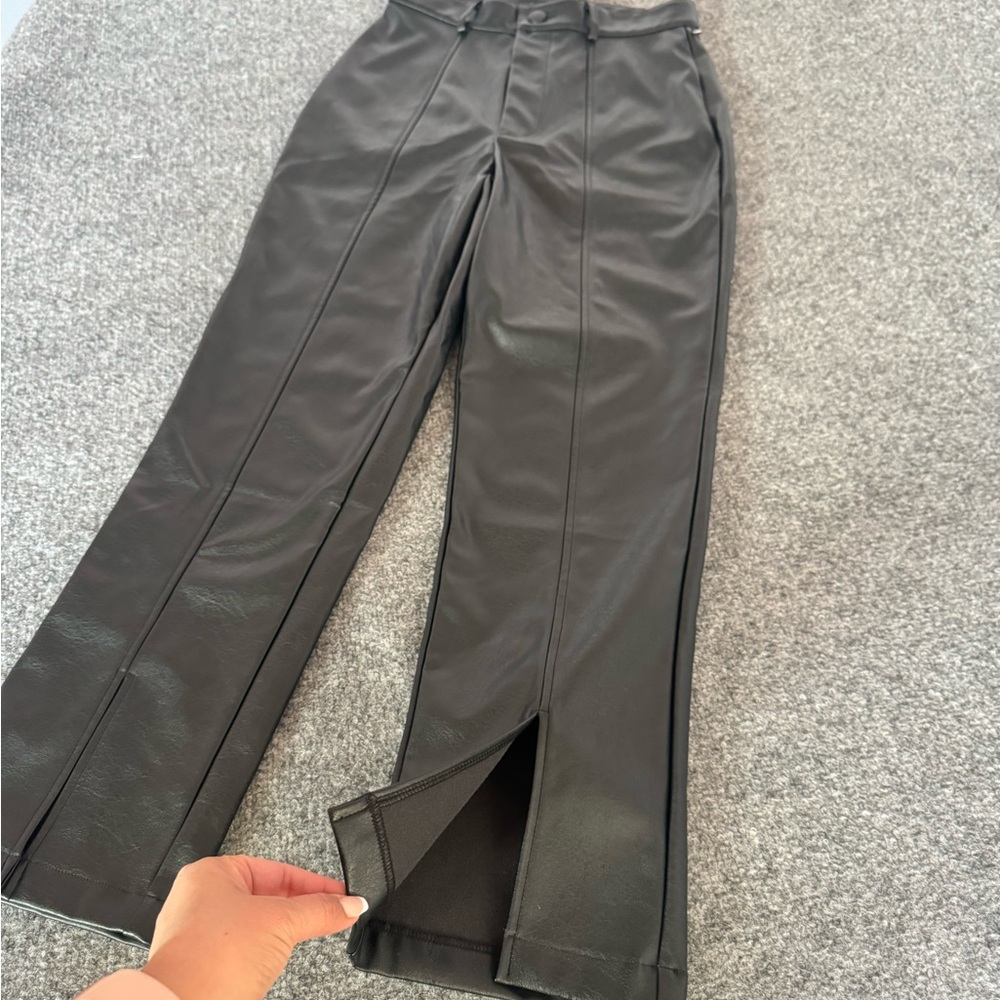 Wildfox Women’s Faux Leather Slit Hem Straight Leg Pants Size‎ Small - Picture 3 of 16